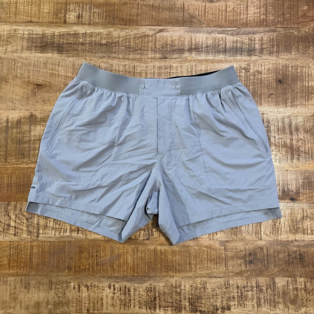 Lululemon License to Train Shorts 5”
